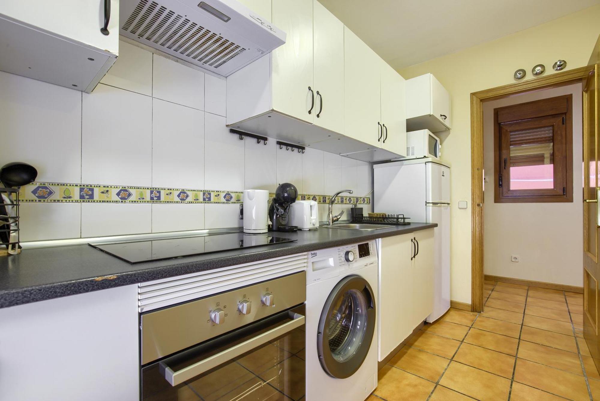 Casona 44 - Apartamento Para 2 Con Wifi, Ac Y Patio Exterior Alcalá de Henares Exterior foto
